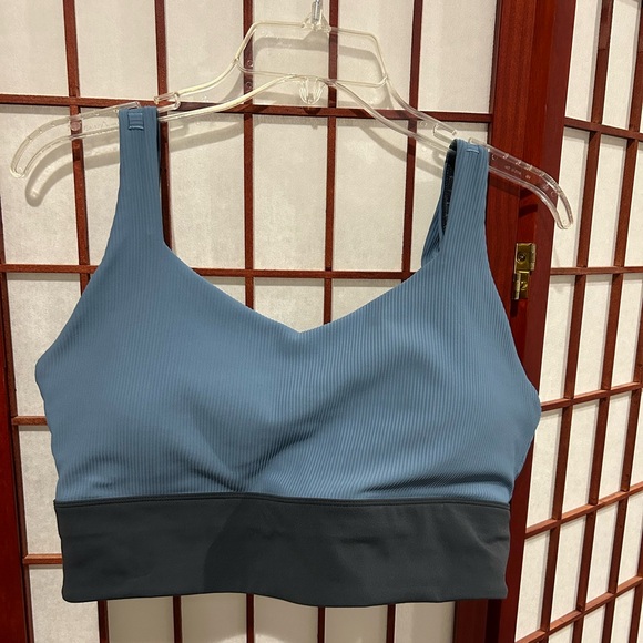 Zyia adjustable bra and legging set - Picture 2 of 7